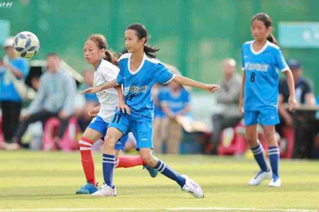 俄超女排莫斯科3-1挫图拉夺3连胜 王云蕗替补发球