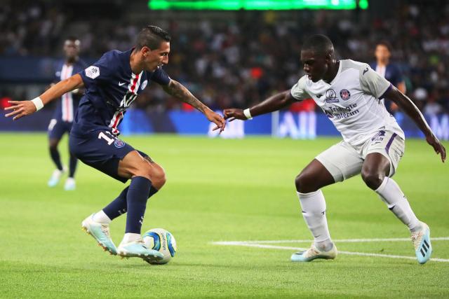 郑薇点名表扬杨舒予:攻防都有长进 在持续进步