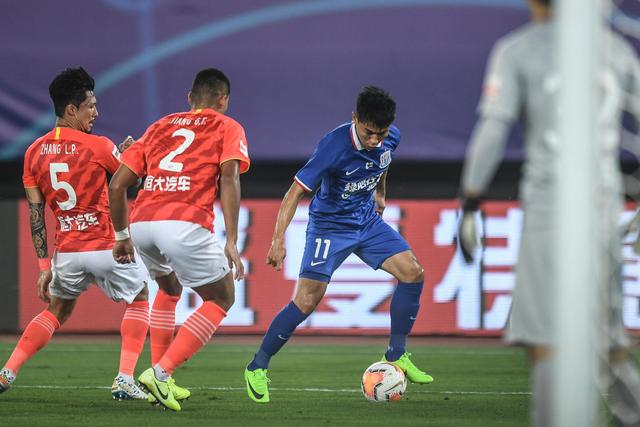 C罗非点球进球数744个 力压梅西高居世界第一